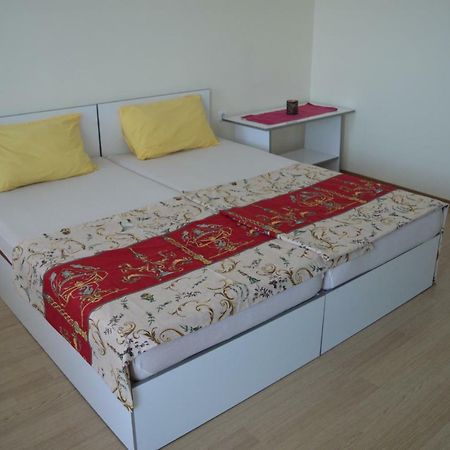 Ferienwohnung Happy Vacation 2 Warna Exterior foto