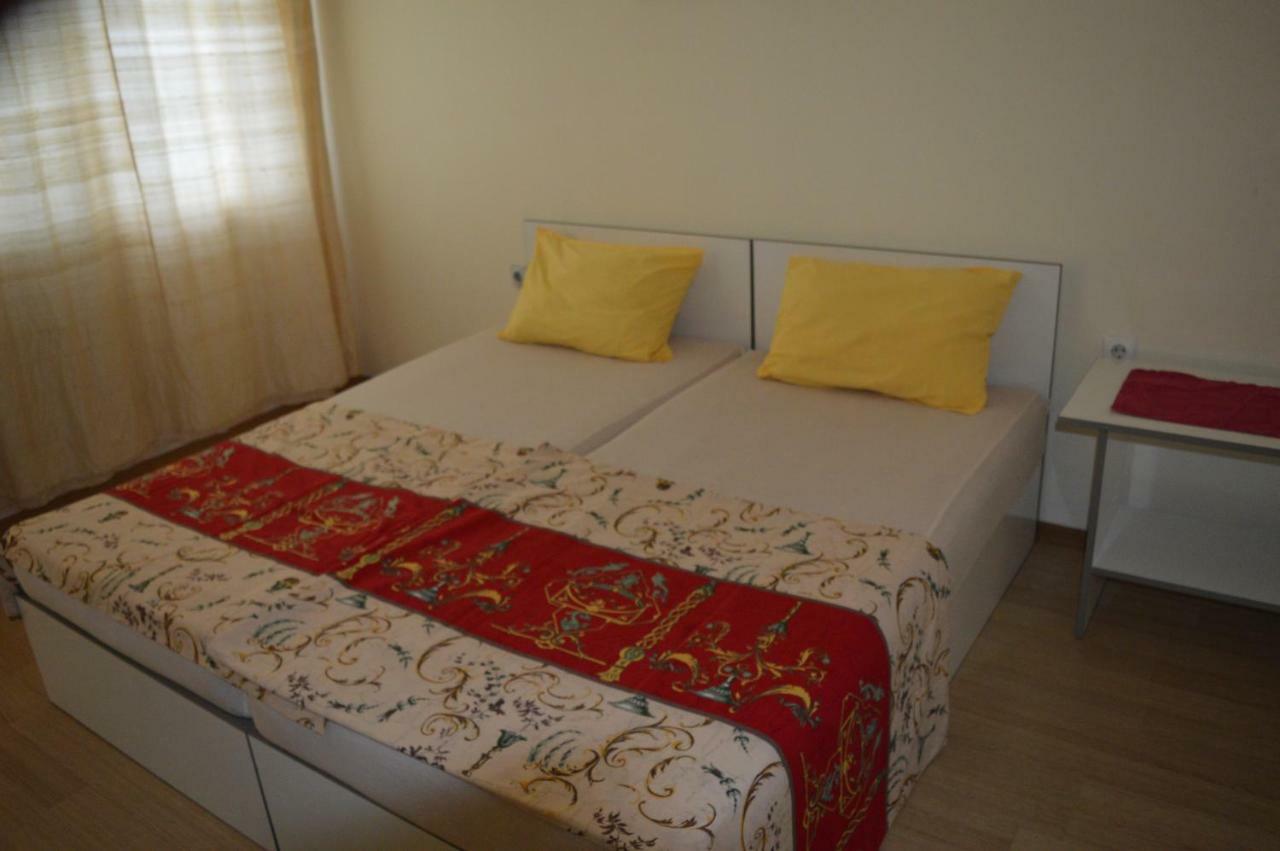 Ferienwohnung Happy Vacation 2 Warna Exterior foto